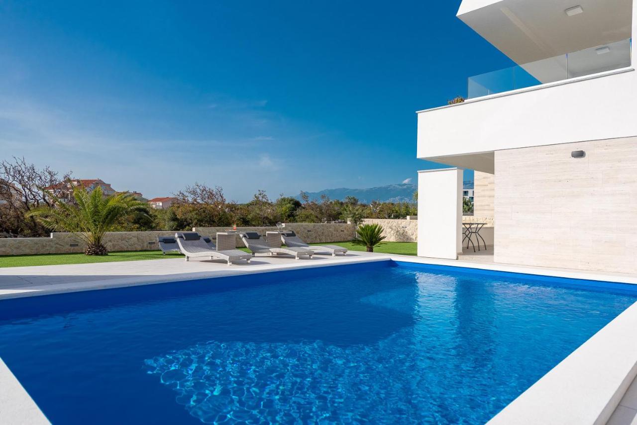 Apartments & Rooms Pool Villas Maris 노바야 외부 사진