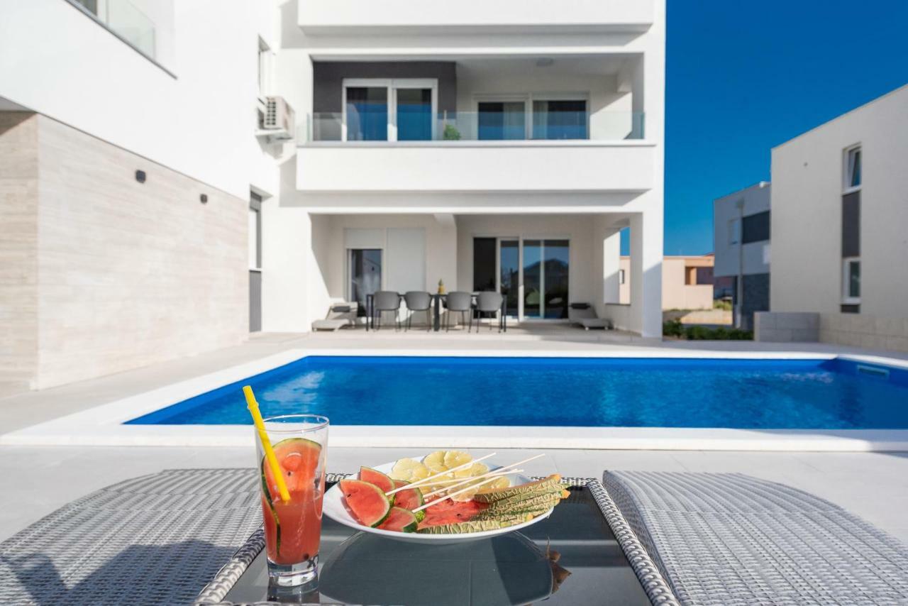 Apartments & Rooms Pool Villas Maris 노바야 외부 사진