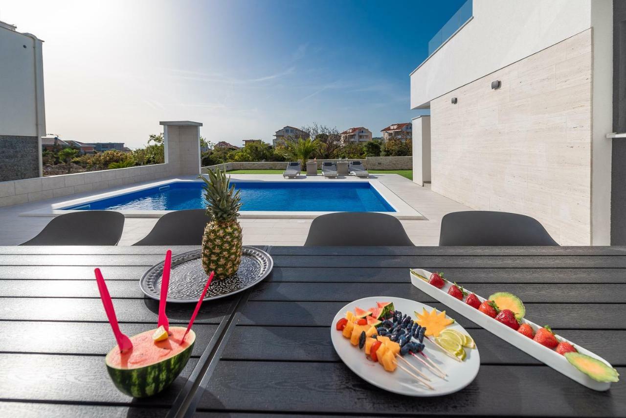 Apartments & Rooms Pool Villas Maris 노바야 외부 사진