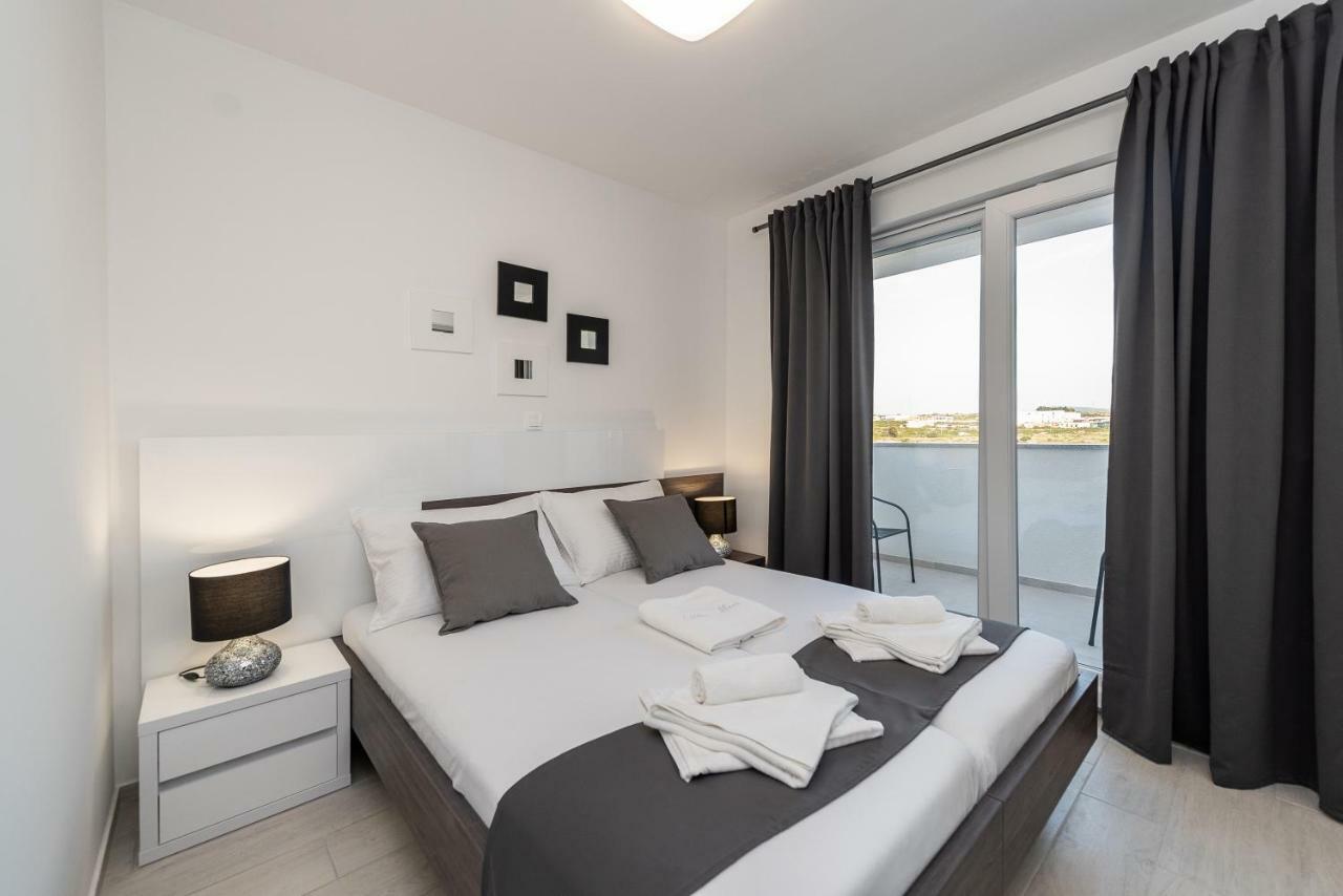 Apartments & Rooms Pool Villas Maris 노바야 외부 사진