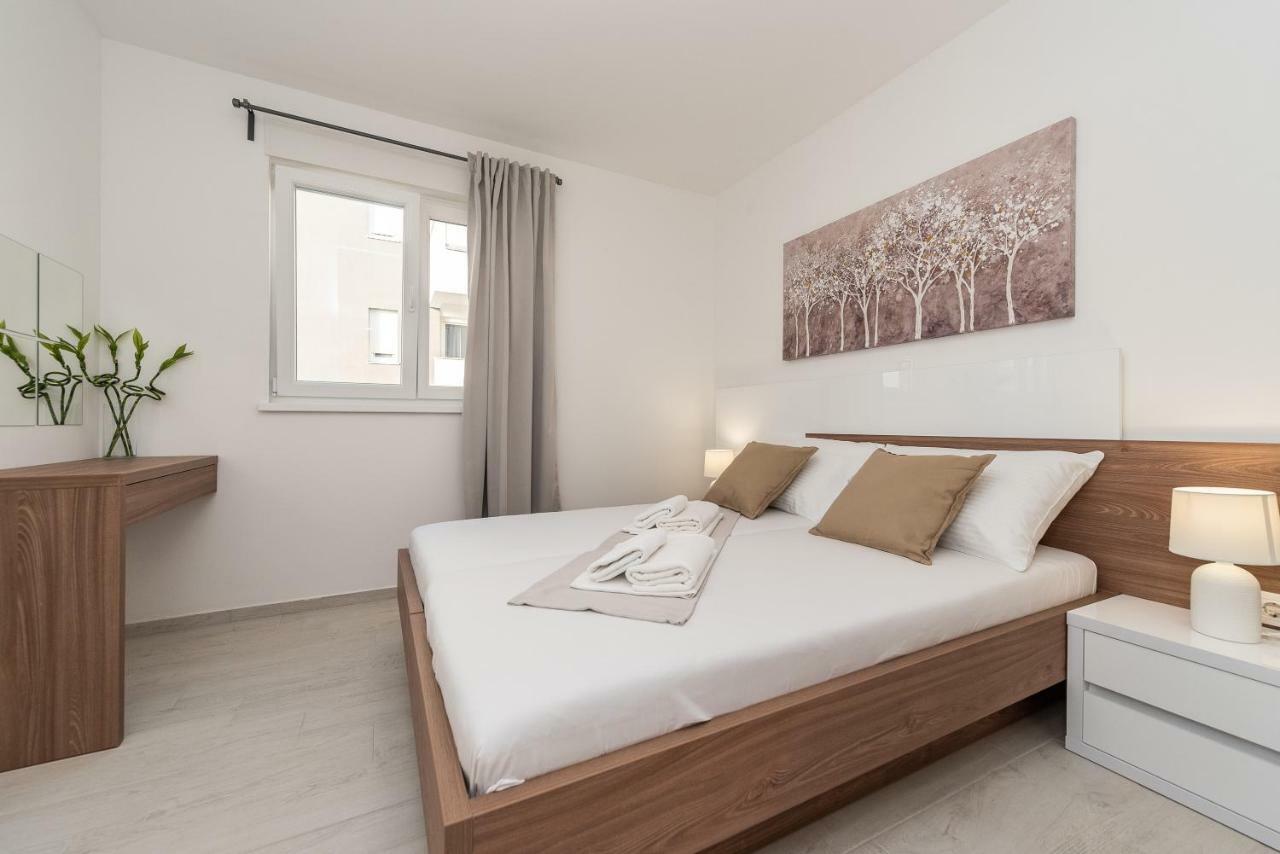 Apartments & Rooms Pool Villas Maris 노바야 외부 사진