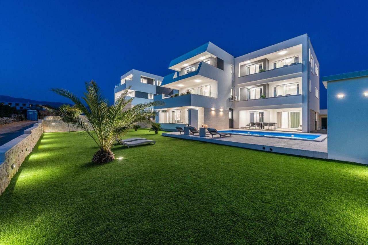Apartments & Rooms Pool Villas Maris 노바야 외부 사진