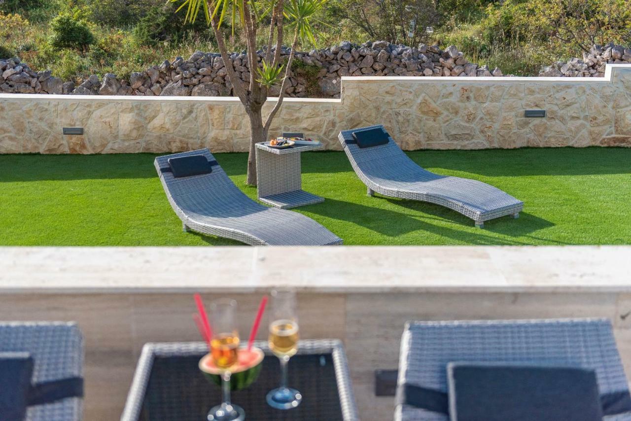 Apartments & Rooms Pool Villas Maris 노바야 외부 사진